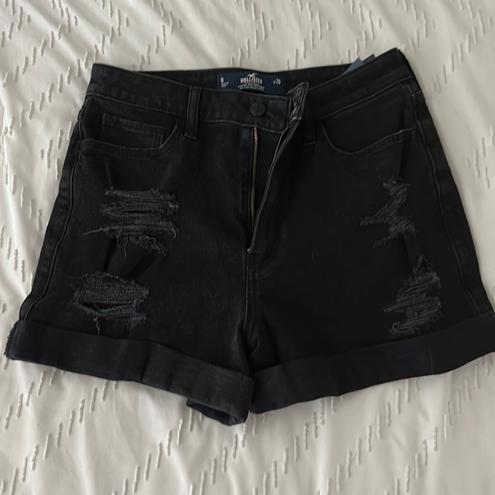 Hollister highest rise mom short